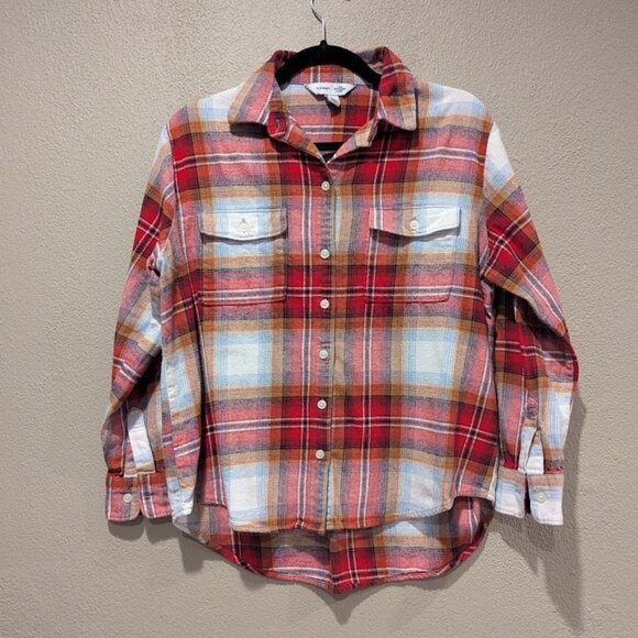 Old Navy Tops - Old Navy * Plaid Boyfriend Shirt * Women’s Size Small
